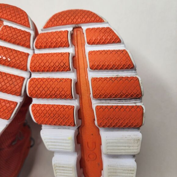 On Cloudflow Shoes Running Athletic Gym Sneakers Mens 7 Womens 8.5 Orange